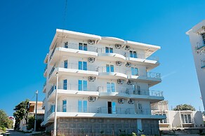 Open Sea Luxury Apartments