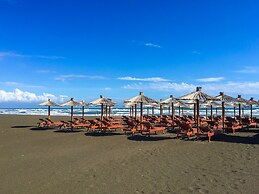 Open Sea Luxury Apartments