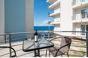 Open Sea Luxury Apartments