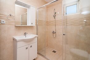 Open Sea Luxury Apartments