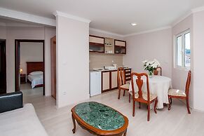 Open Sea Luxury Apartments