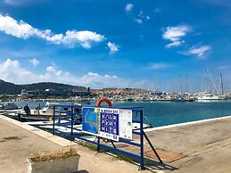 Open Sea Luxury Apartments