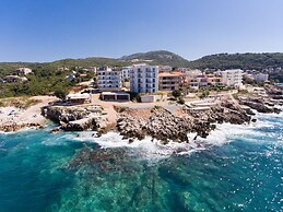 Open Sea Luxury Apartments