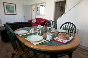 Spanish Cove Holiday Home Sleeps 5