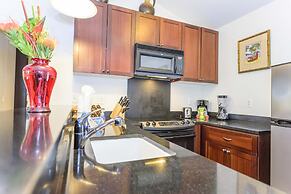 Aina Nalu D202 2 Bedroom Condo by Redawning