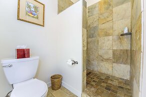 Aina Nalu D202 2 Bedroom Condo by Redawning