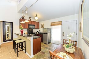 Aina Nalu D202 2 Bedroom Condo by Redawning
