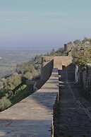 Montimerso Skyscape Country House
