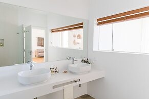 Montimerso Skyscape Country House