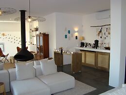 Montimerso Skyscape Country House