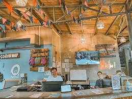 Outpost Hostel - Coron - Adults Only