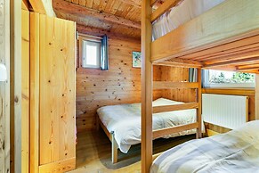 Chalet in Harreberg With Garden Views