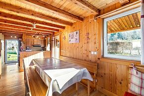 Chalet in Harreberg With Garden Views