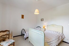 Flat in a Beautiful Building With Pool