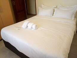 Zebu Lodge And Luxury Hotel