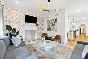 Downtown Home Centrally Located