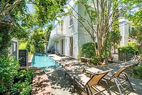 Tranquility with Garden & Heated Pool near King Street