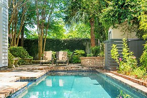 Tranquility with Garden & Heated Pool near King Street