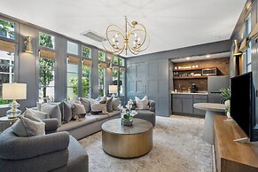 Cottage with Beautiful Garden and Heated Pool