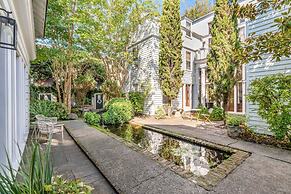 Cottage with Beautiful Garden and Heated Pool