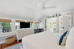 Cottage with Beautiful Garden and Heated Pool