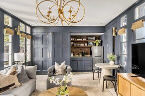 Cottage with Beautiful Garden and Heated Pool