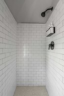 Cottage with Beautiful Garden and Heated Pool