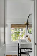 Cottage with Beautiful Garden and Heated Pool