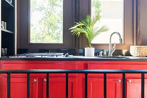 Perfect Location in Downtown Charleston