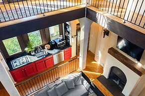 Perfect Location in Downtown Charleston