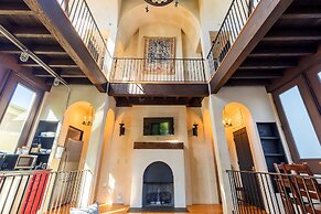 Perfect Location in Downtown Charleston