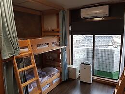 Guesthouse ZINK - Hostel