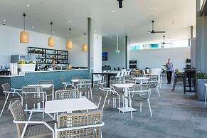 Oaks Cairns Hotel