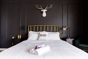 Anggun Residence by Sleepy Bear