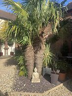 King Canute Apartment - Crown Lettings