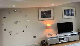 King Canute Apartment - Crown Lettings