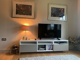 King Canute Apartment - Crown Lettings