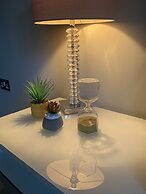 King Canute Apartment - Crown Lettings