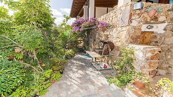 Fantastic Sardinia Casa Castas cast01