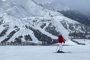 Cozy Apartment in Sankt Margarethen im Lungau near Ski Lift