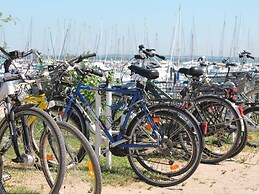 Comfy Apartment in Kröpelin near Sea Beach