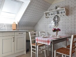 Comfy Apartment in Kröpelin near Sea Beach