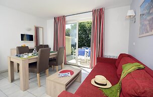 Apartment in Hilltop Setting