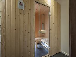 Detached Bungalow with Washing Machine near Lake