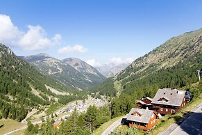 Chalet in Isola With Scenic Views