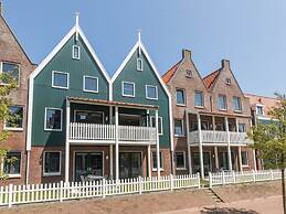 Restyled Apartment on the Markermeer