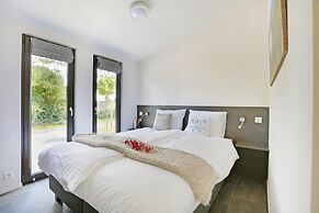 Modern Chalet With Nice Sliding Doors Near Lochem