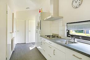 Modern Chalet With Nice Sliding Doors Near Lochem