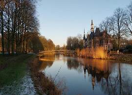 Modern Chalet With Nice Sliding Doors Near Lochem