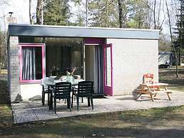 Bungalow With a Tree House box bed on Veluwe